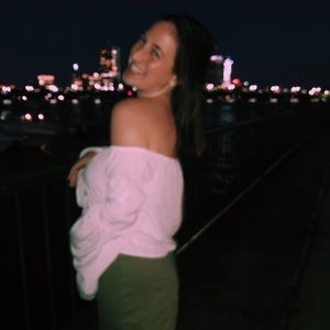 Meet your Posher, Brit